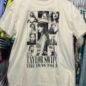 Taylor Swift t shirt